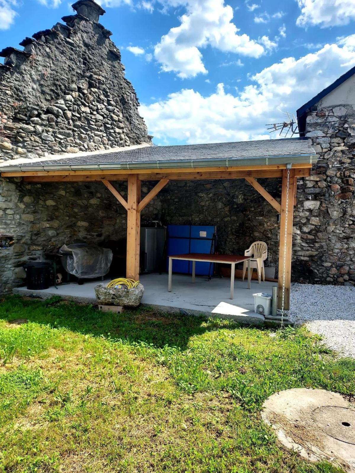 Maison De Village Au Pied Des Pyrenees Marignac  Exteriör bild